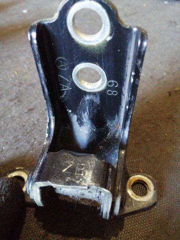 Петля задней правой двери 60470AG02A9P SUBARU