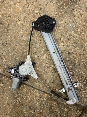 61042SG000 SUBARU Механизм стеклоподъемника двери задней правой купить в Ирпень