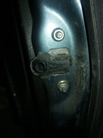 Ограничитель открывания дверей 61124SC001 SUBARU