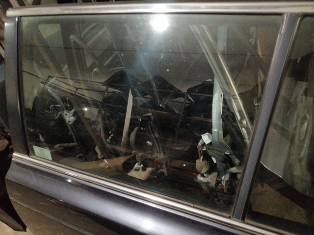 SUBARU 62011AJ110 Стекло двери задней левой в наличии Одесса