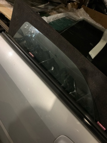 Стекло заднее левое 62011FE030 SUBARU