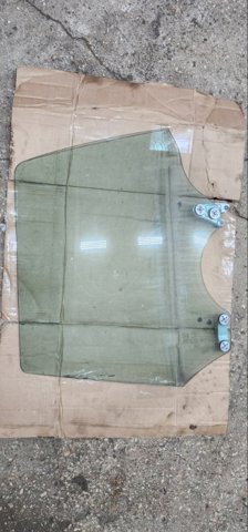 62011SA010 Стекло двери задней левой купить Ирпень