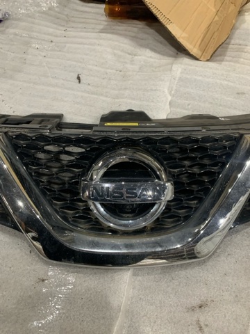 623104EA0D NISSAN Решетка радиатора купить в Ужгород