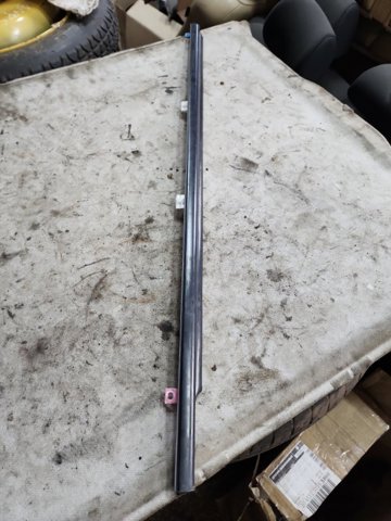 Молдинг двери задней левой 63301FC011 SUBARU