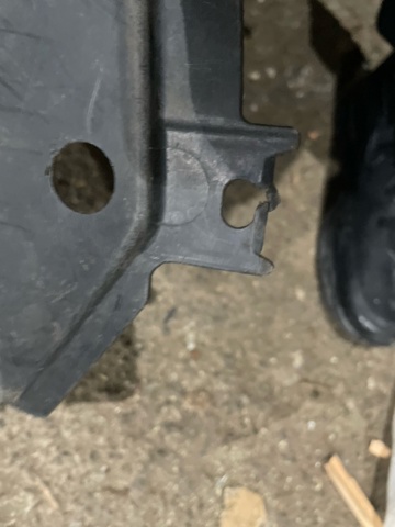 NISSAN 638404EA0A в наличии Ирпень