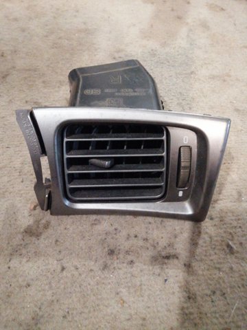 Решетка воздуховода правая 66110FG002 SUBARU