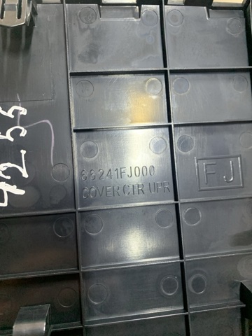 SUBARU 66241FJ000 Накладка декоративная центральной консоли в наличии Ровно