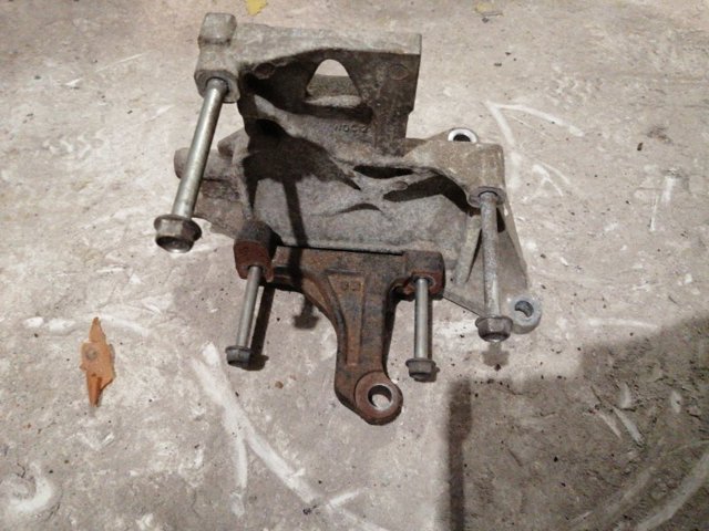 73611FG000 SUBARU купить в Сумы