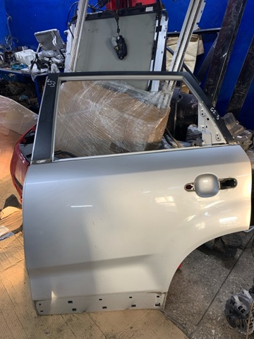 Задняя левая дверь 770032P010 HYUNDAI