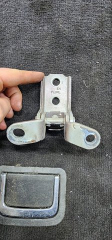HYUNDAI 793102B010 Петля двери передней левой в наличии Украина