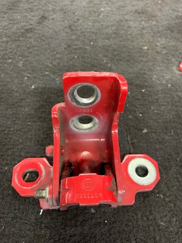 Петля передней двери, правой 804000017R RENAULT