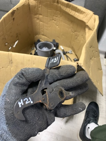 811403W000 HYUNDAI Ручка открывания капота купить в Черновцы