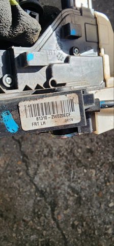 Замок двери водителя 813102W020 HYUNDAI