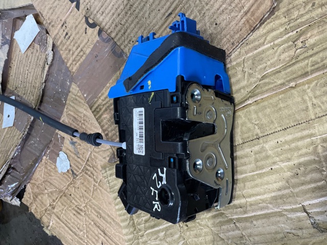 Внутренний дверной замок 81320F1310 HYUNDAI