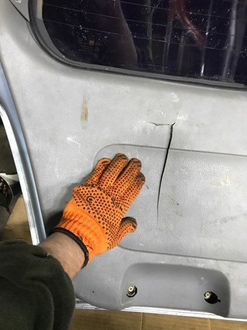 HYUNDAI 817503E001CY Обшивка (облицовка) крышки багажника (двери 3/5-й задней) в наличии Ужгород