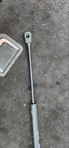 HYUNDAI 817803W000 Амортизатор багажника в наличии Ужгород