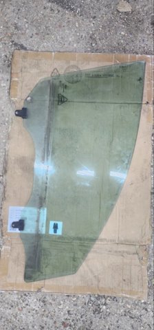 Стекло передней двери, правой 824213U000A HYUNDAI
