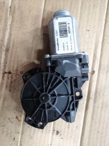 824502S000 HYUNDAI Мотор стеклоподъемника двери передней левой купить в Черновцы
