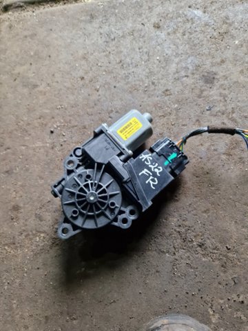 824602W020 Мотор стеклоподъемника двери передней правой купить Николаев