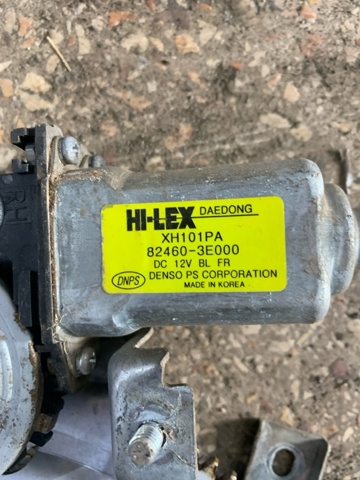 HYUNDAI 824603E000 Мотор стеклоподъемника двери передней правой в наличии Полтава