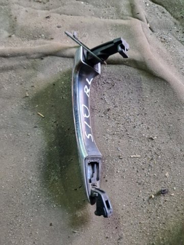 Наружная ручка водительской двери 826513W010 HYUNDAI