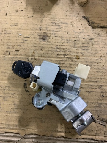 SUBARU 83133FJ020 в наличии Ирпень