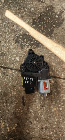 Моторчик стеклоподъемника двери задней, левой 834502W010 HYUNDAI