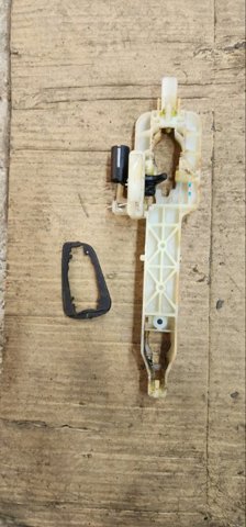 HYUNDAI 836552W000 Держатель наружной ручки двери задней левой в наличии Ужгород