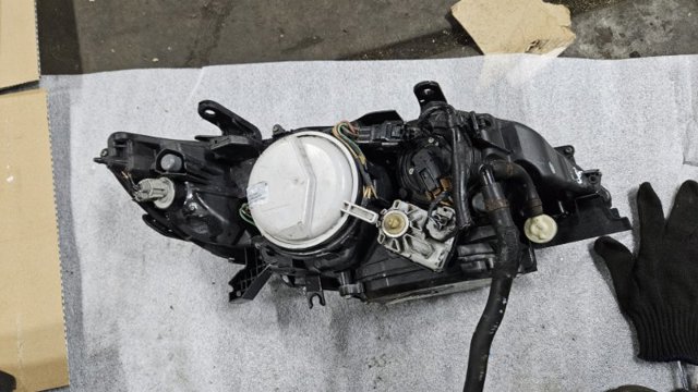 SUBARU 84001AG390 Фара левая в наличии Ужгород