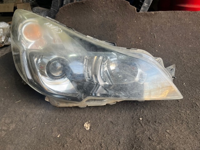 Фара передняя правая 84001AJ380 SUBARU
