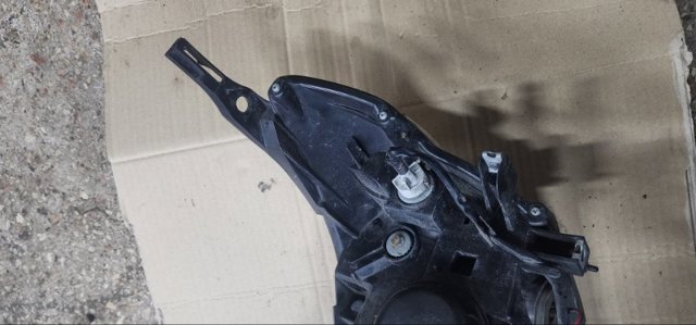 SUBARU 84001SC220 Фара правая в наличии Ровно