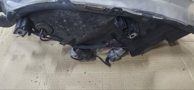 84001SC220 SUBARU Фара правая купить в Украина