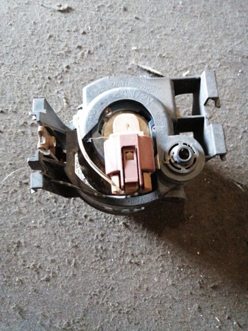 Туманка правая 84912KG040 SUBARU