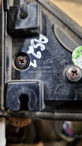 HYUNDAI 861802W000 Накладка (крышка) зеркала заднего вида левая в наличии Львов