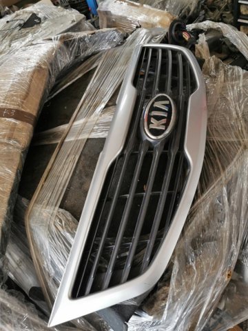 Решетка радиатора 863503U000 HYUNDAI