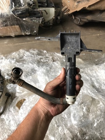 86636SC000 SUBARU Форсунка омывателя фары передней правой купить в Кривой Рог