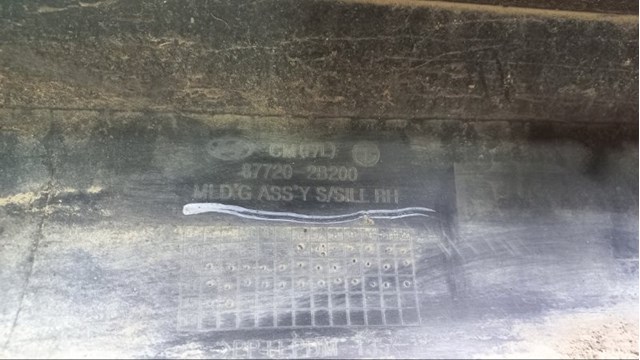 HYUNDAI 877202B200CA Накладка (молдинг) порога наружная правая в наличии Павлоград