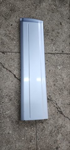 Накладка передней правой двери 877403E500 HYUNDAI