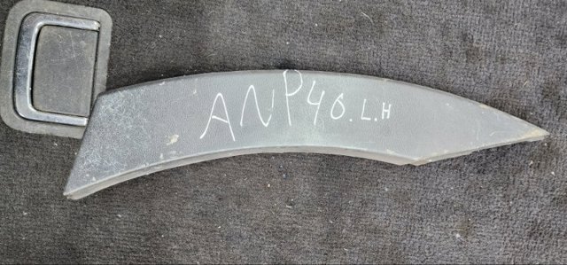 Молдинг задней арки крыла, левый 877412W000CA HYUNDAI