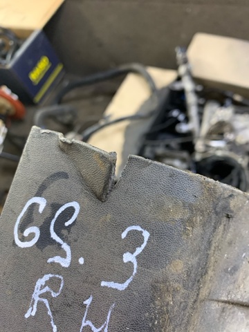 877522P000 HYUNDAI Накладка (молдинг) порога наружная правая купить в Запорожье