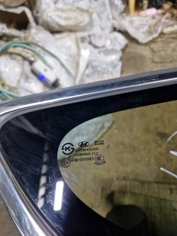 878202W010 HYUNDAI Стекло кузова (багажного отсека) правое купить в Киев