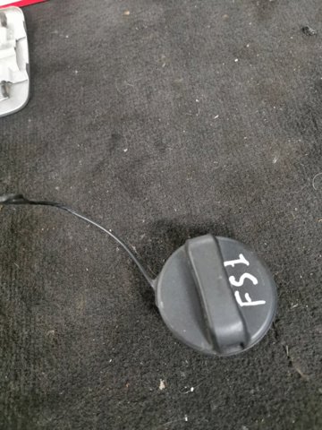 Пробка бензобака 8926077K01 SUZUKI