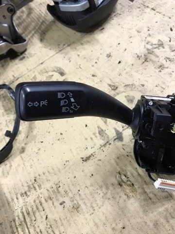 8K0953502BJ4PK VAG Подрулевой переключатель купить в Одесса