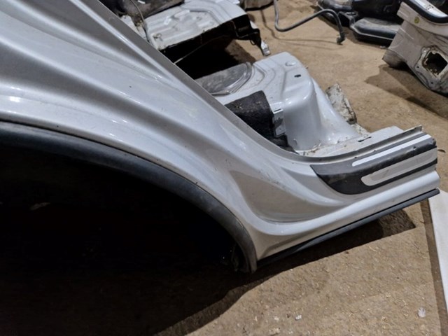 8R0809838 VAG Боковина кузова правая купить в Ровно
