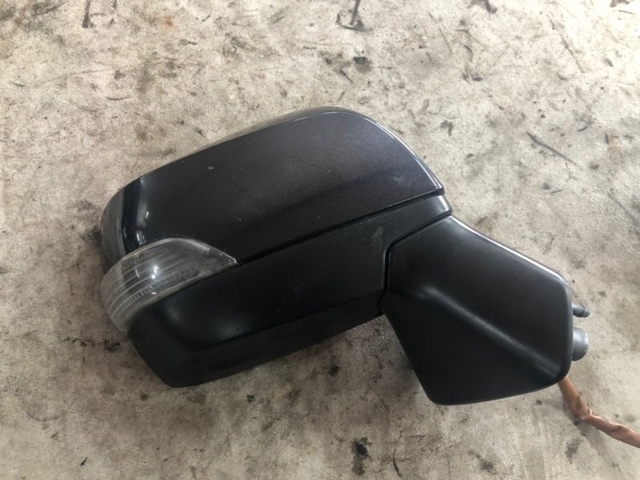 Левое боковое зеркало 91036AL200 SUBARU