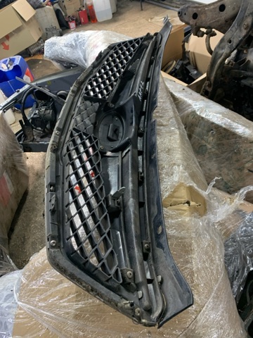 91121AJ001 SUBARU Решетка радиатора купить в Черкассы
