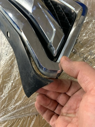 91121AJ001 SUBARU Решетка радиатора купить в Запорожье