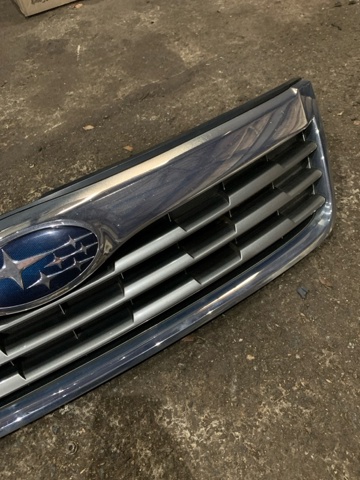 SUBARU 91121SC012 Решетка радиатора в наличии Черновцы