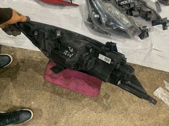 921013W121 HYUNDAI Левая фара купить в Сумы