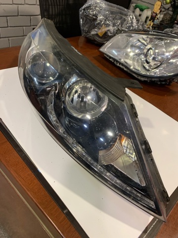 921023W121 HYUNDAI Правая фара купить в Запорожье